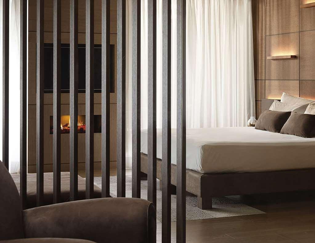 Lefay Resort & Spa Dolomiti Pinzolo Camera foto A room at the Mandarin Oriental, Munich