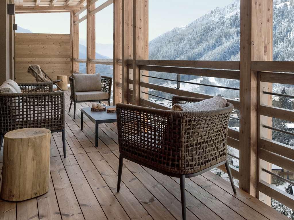 Lefay Resort & Spa Dolomiti Pinzolo Camera foto The Terrace at the Hotel