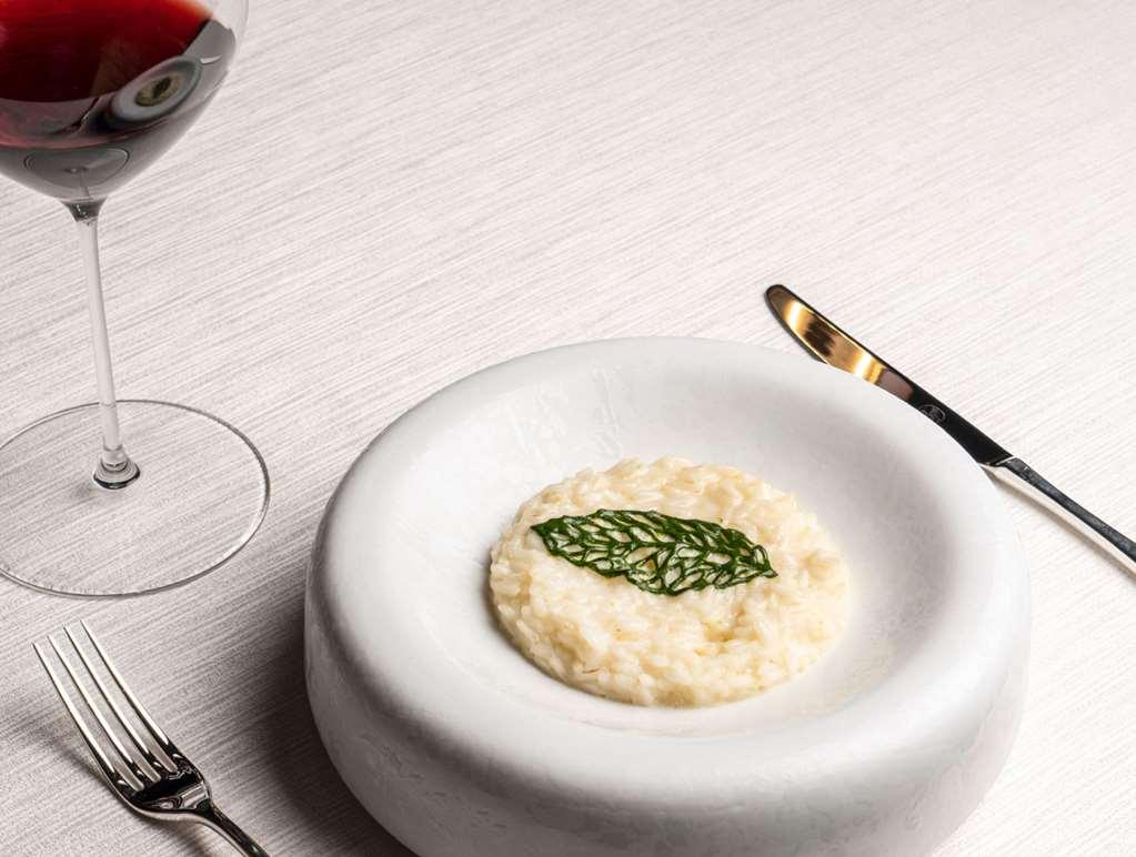 Lefay Resort & Spa Dolomiti Pinzolo Ristorante foto A risotto prepared with the traditional method