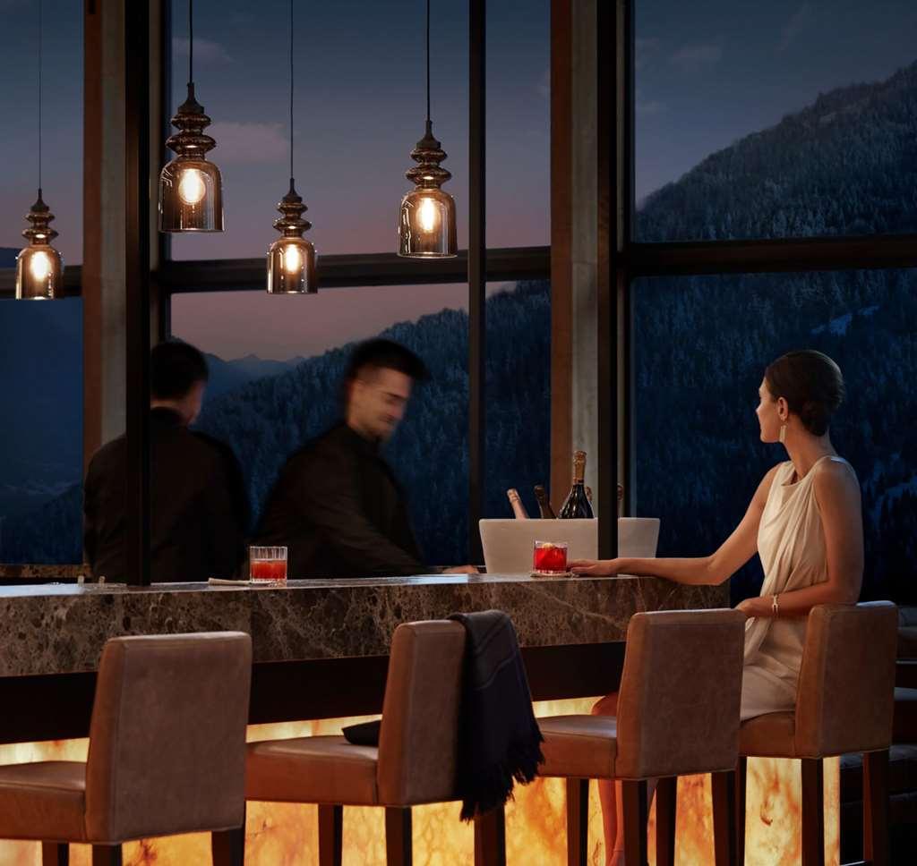 Lefay Resort & Spa Dolomiti Pinzolo Ristorante foto The bar at the 1881 Heritage