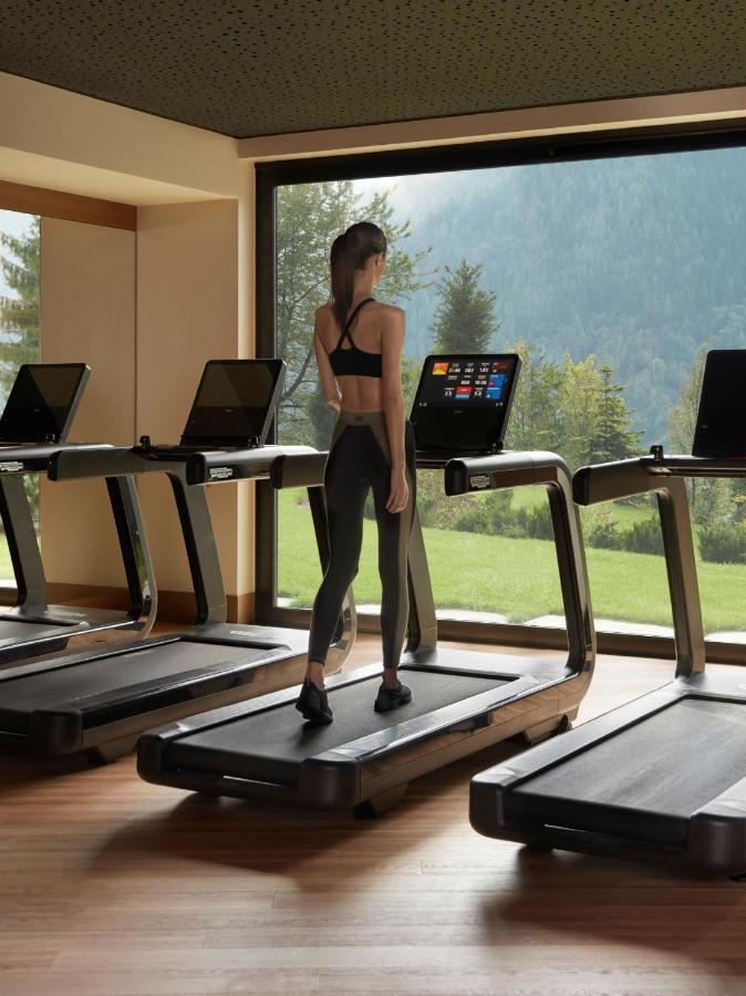 Lefay Resort & Spa Dolomiti Pinzolo Esterno foto A treadmill