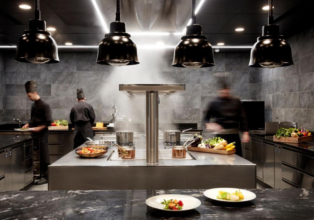 Lefay Resort & Spa Dolomiti Pinzolo Esterno foto The kitchen at the restaurant
